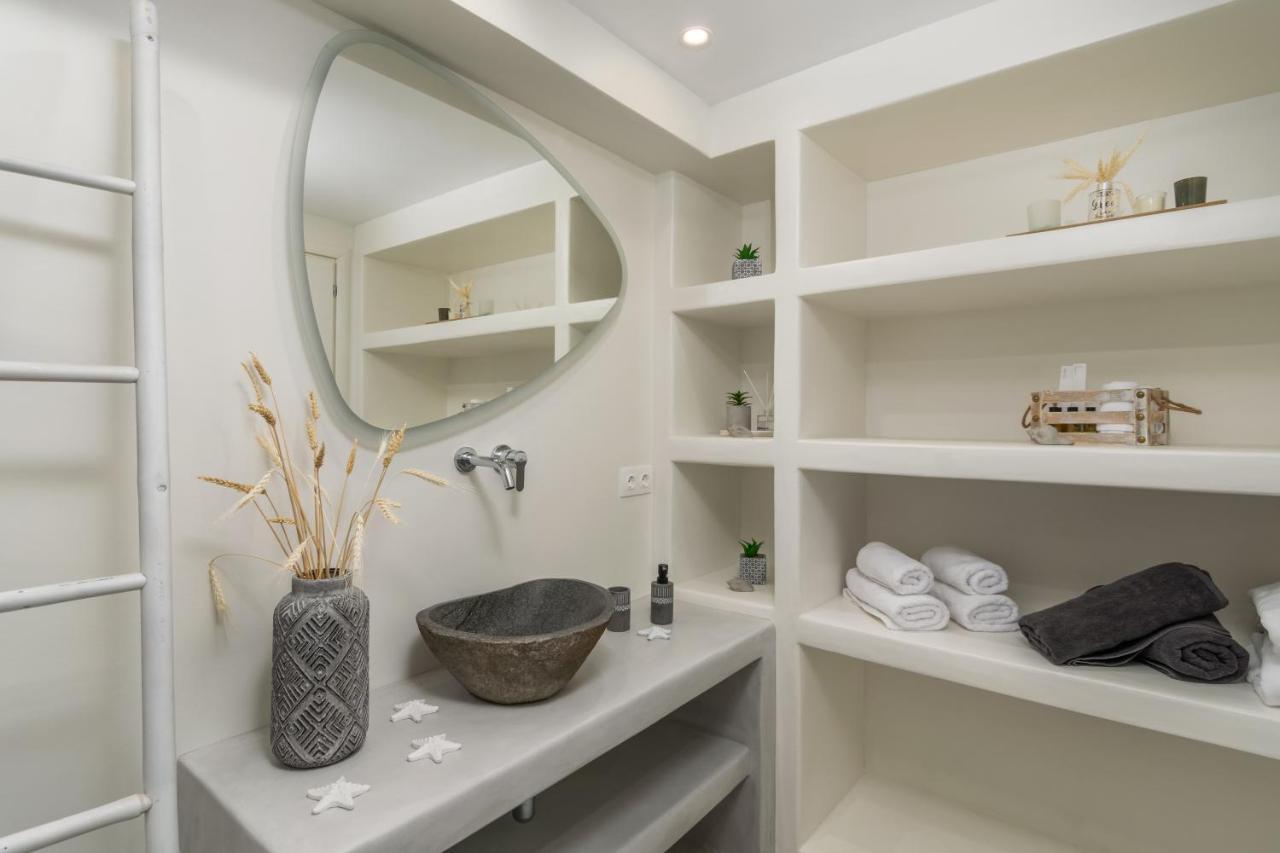 Kapetan Giannis Suite Adamantas  Luaran gambar