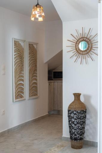 Kapetan Giannis Suite Adamantas  Luaran gambar